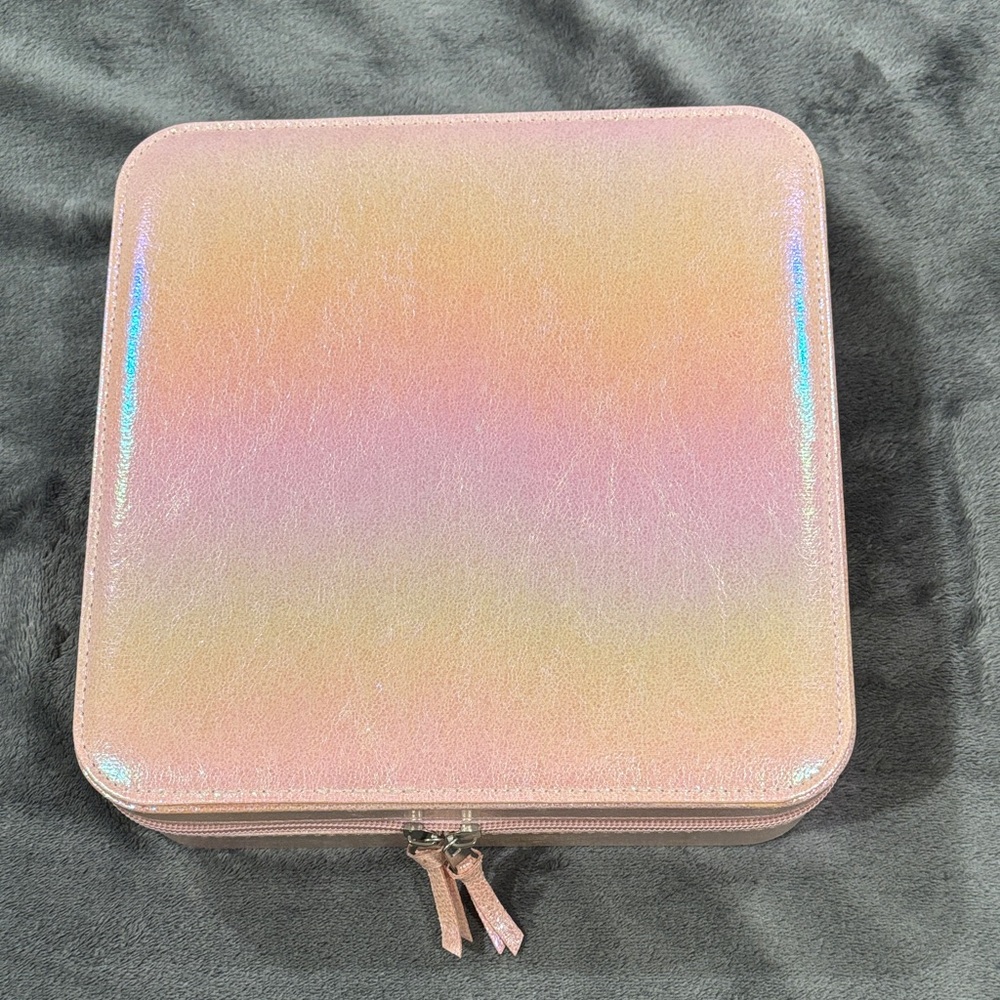 ❌Sold❌Bundle 💋Makeup Set with Pink Zip Case with mirror - Picture 11 of 12
